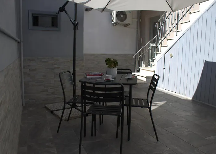 Oda ve Kahvaltı Sibi 3*