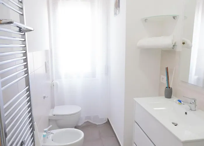 Sibi Oda ve Kahvaltı 3*