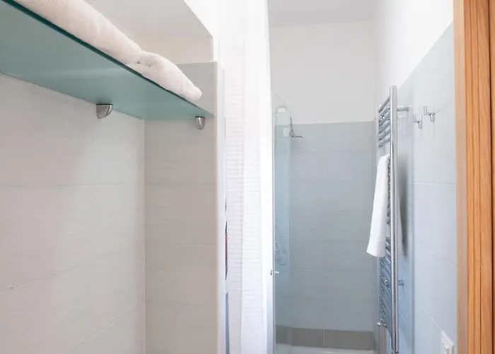 Oda ve Kahvaltı Sibi